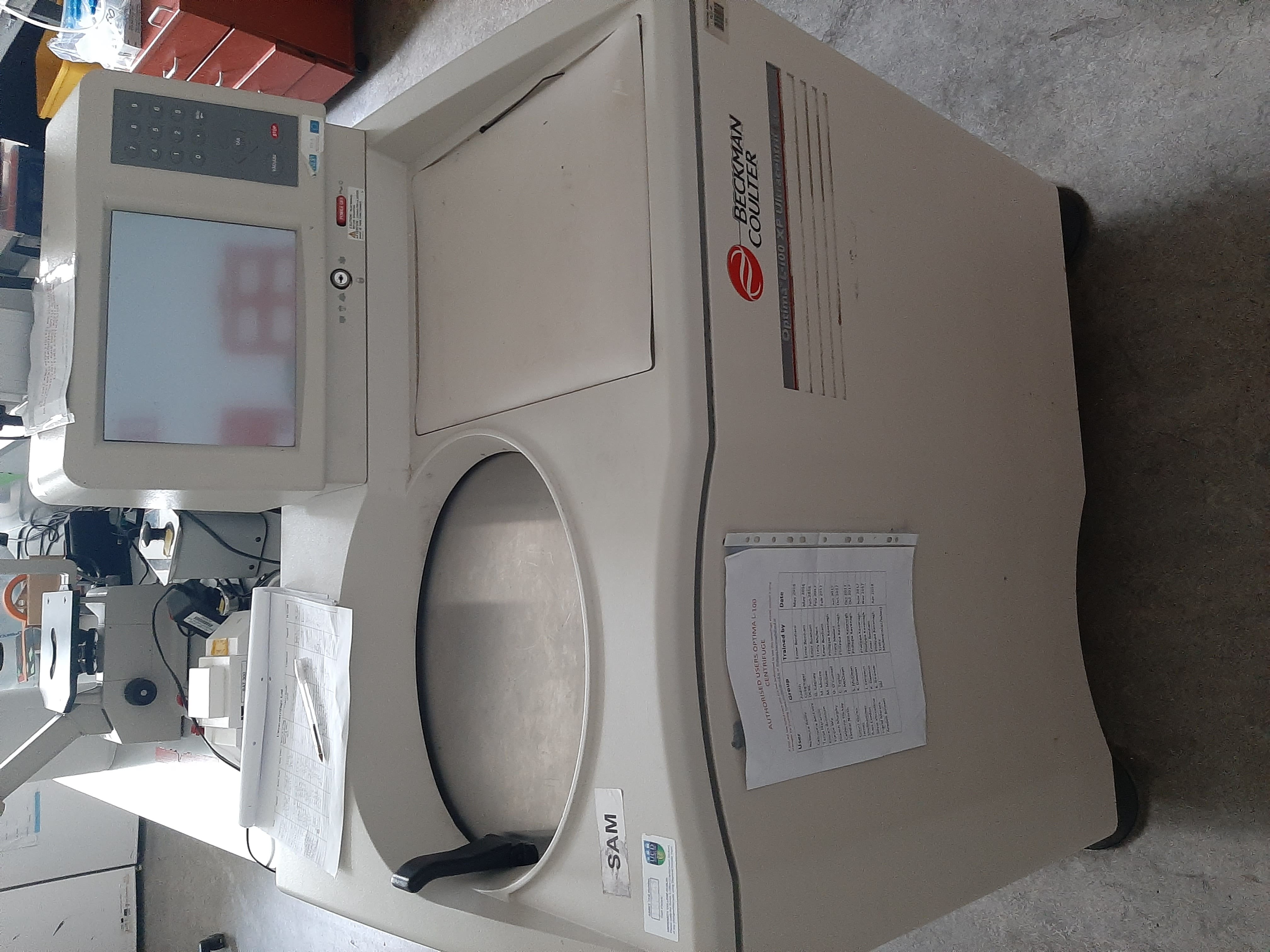 Floor standing Ultracentrifuge [Sam]